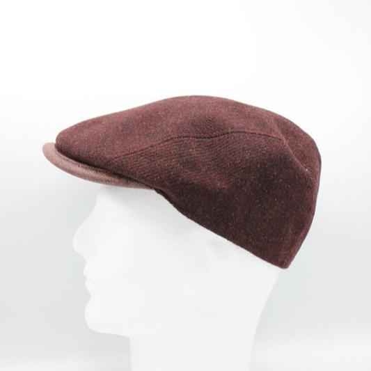 The "First Class Burgundy" Flat Cap by Hologramme Paris