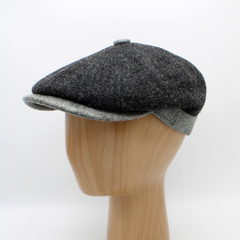 The "First Class Charcoal Gray" Newsboy Cap by Hologramme Paris