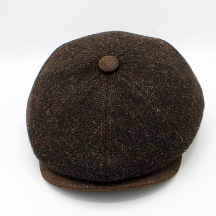 The "First Class Deep Brown" Newsboy Cap by Hologramme Paris