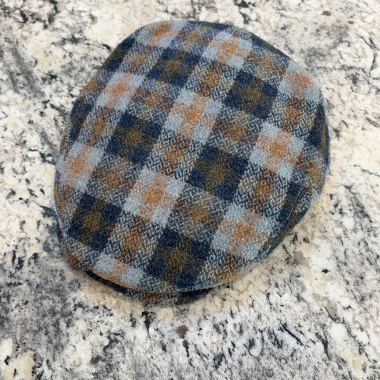 Alfonso d’Este blue and tan plaid New York virgin wool flat cap 31874