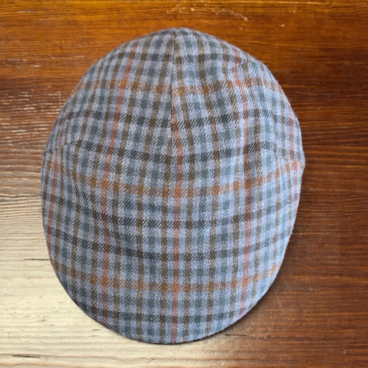 Alfonso D'Este blue-gray plaid wool Tirreno flat cap 37968, top view