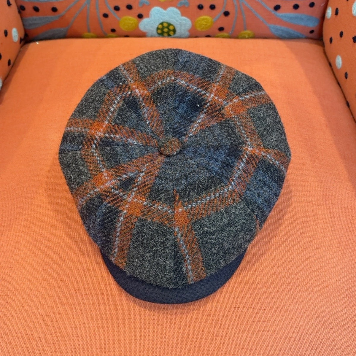 Front view of Harris Tweed Kyoto newsboy cap with dark brim