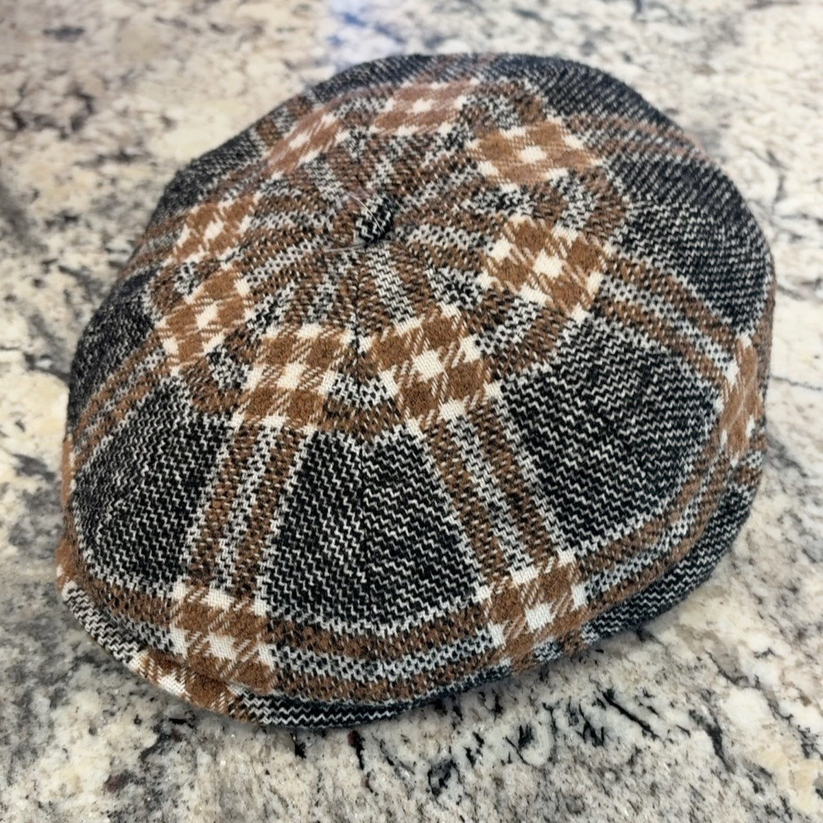 Alfonso d’Este Kyoto brown, charcoal and cream plaid newsboy cap 47658, front angle