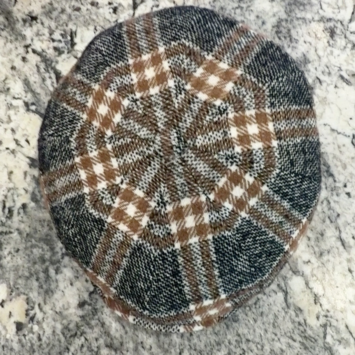 Alfonso d’Este Kyoto brown, charcoal and cream plaid newsboy cap 47658, top view