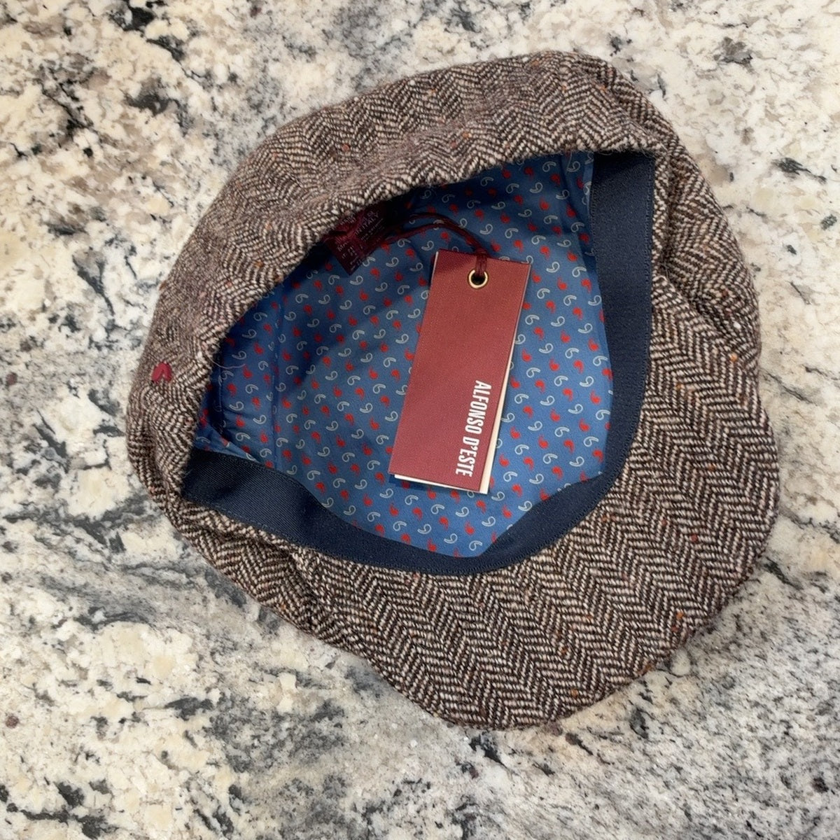 Blue patterned lining inside Alfonso d’Este Parigi 47793