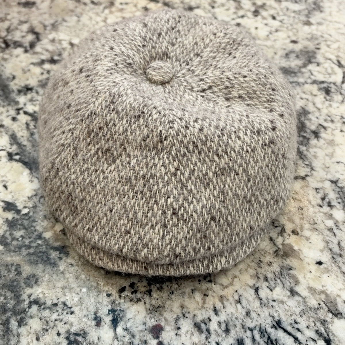 Alfonso D’Este Shelby wool newsboy cap 48334, front view