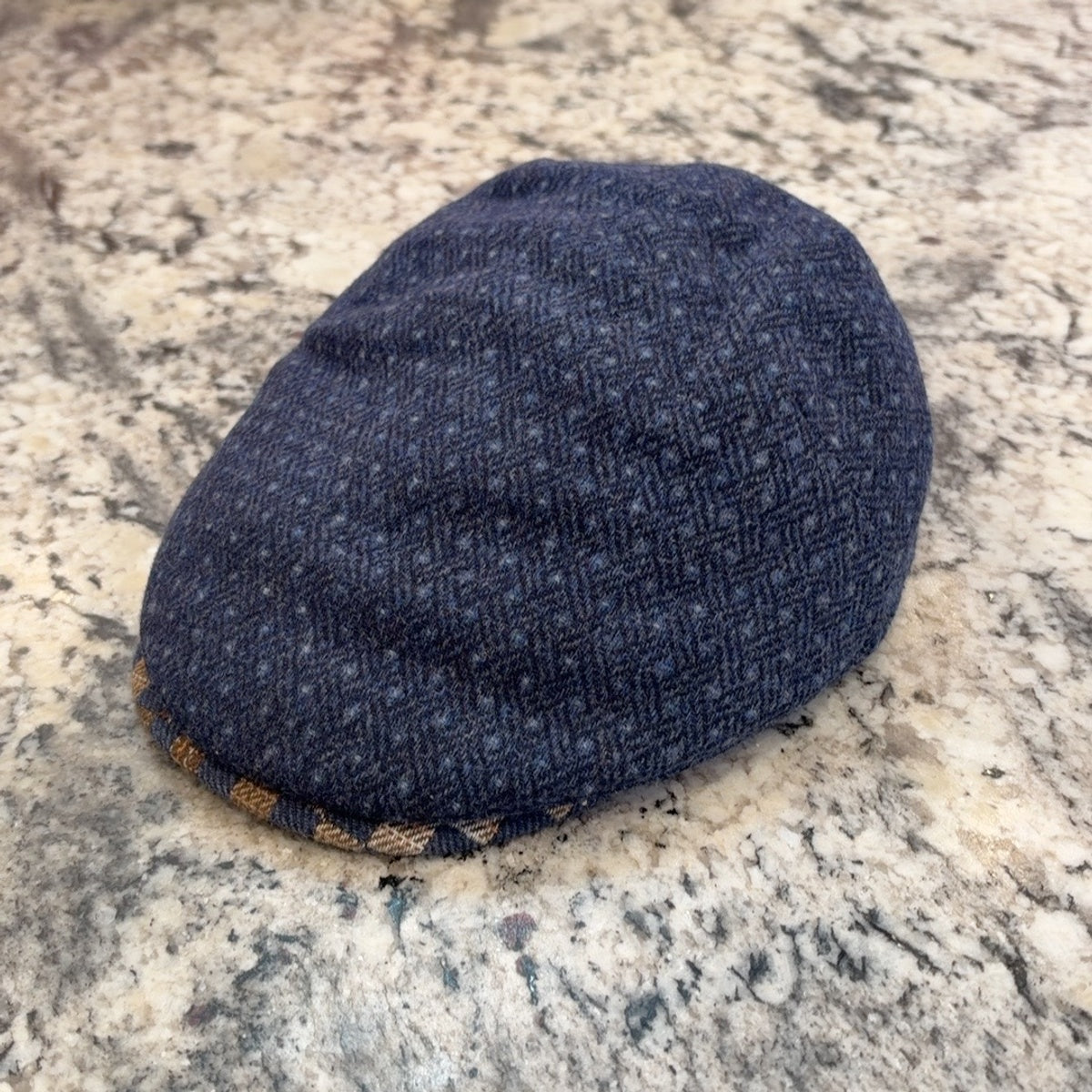 Navy Ionio wool and cashmere flat cap with checked brim