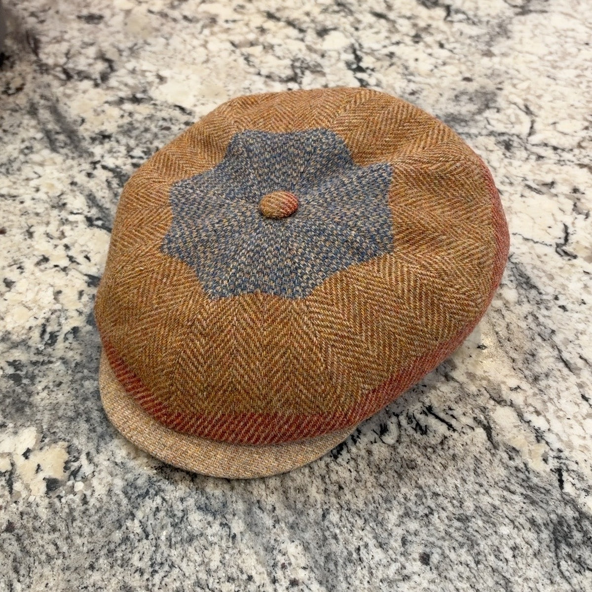 Alfonso d’Este Kyoto gold, rust and blue virgin wool newsboy cap 52281, front angle