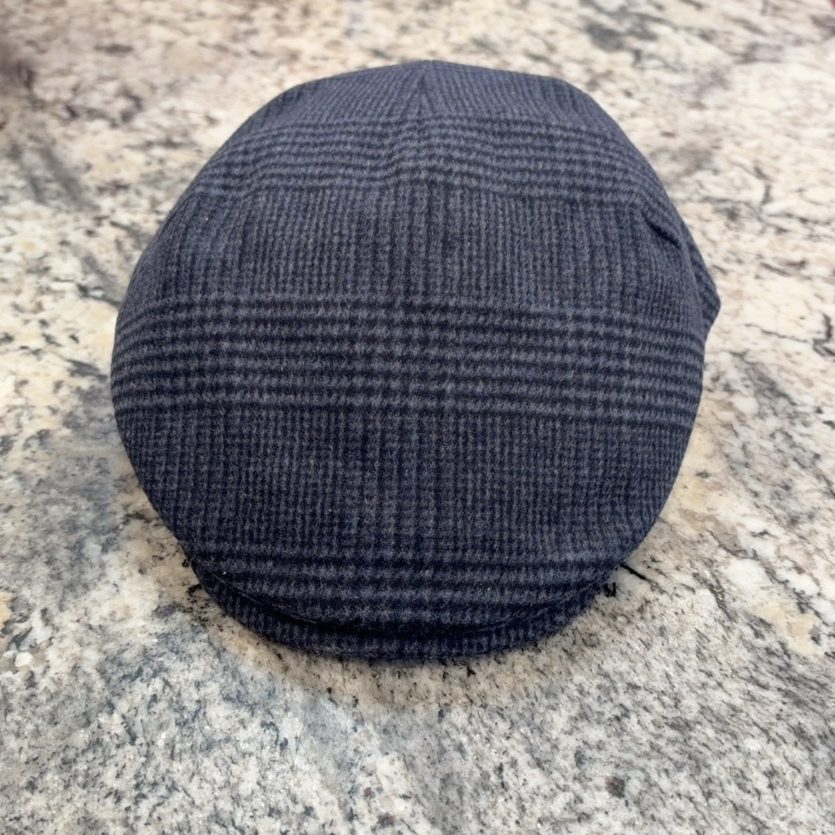 Alfonso d’Este Ionio navy plaid cap 52892, front view