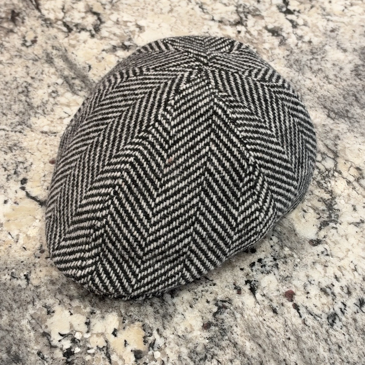 Black and white herringbone Like flat cap 54149