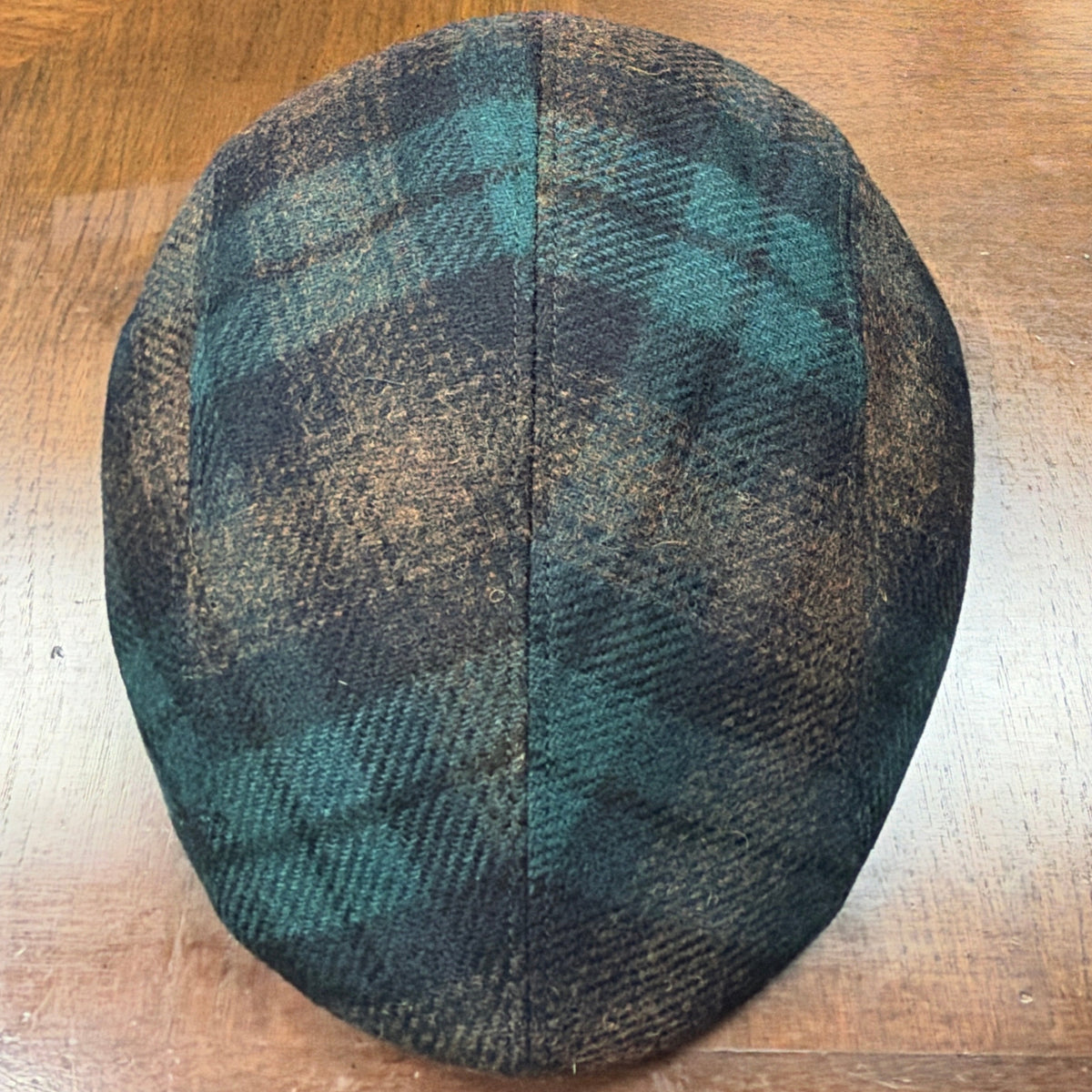 Alfonso D'Este Green and Tan Hanover Split Flat Cap 55136