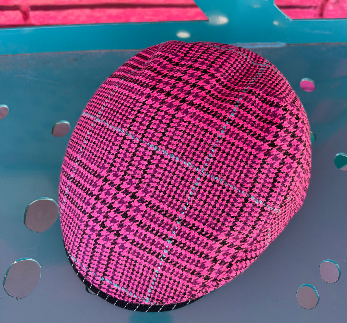 Warrior II Pink Houndstooth Flat Cap - Hales Speed Shop X FunkyBrims Collab (with Pin)