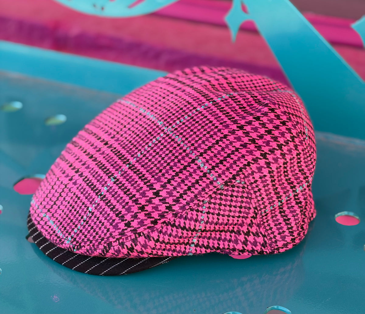 Warrior II Pink Houndstooth Flat Cap - Hales Speed Shop X FunkyBrims Collab (with Pin)