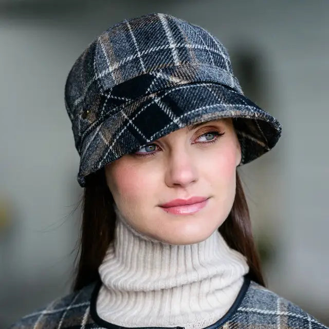 Mucros Weavers Women's Wool Flapper Caps in Multiple Colors